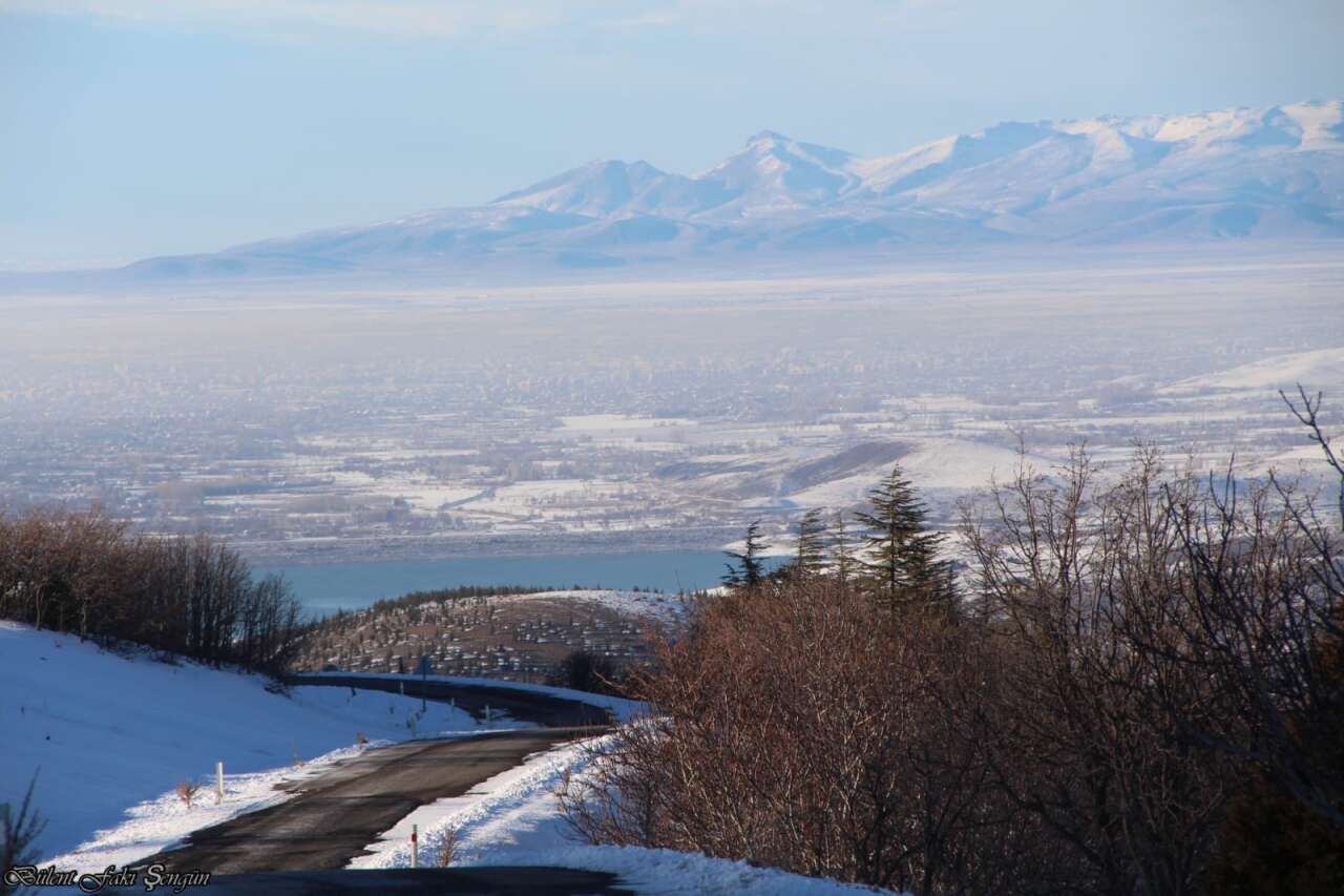 Konya’nın karla kaplı ilçesinde özlenen manzara 1